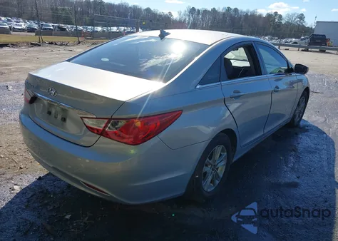2013 Hyundai Sonata Gls z USA, uszkodzony, nr VIN 5NPEB4AC3DH553380